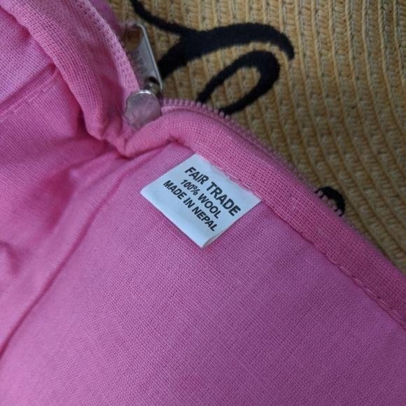 Fair Trade Floral Tablet E-reader Sleeve Wool - Picture 5 of 9